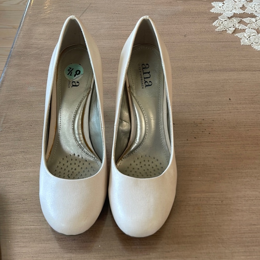 a new approach  nude  heels shoes